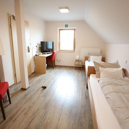 Leidringer Gaestehaus Gmbh Rosenfeld Экстерьер фото