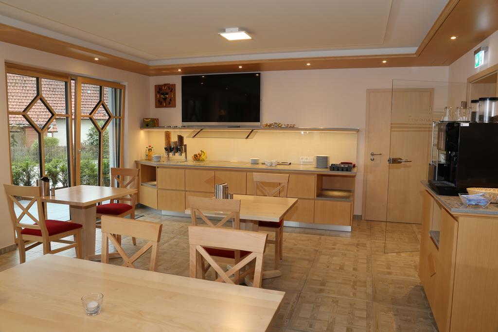 Leidringer Gaestehaus Gmbh Rosenfeld Экстерьер фото