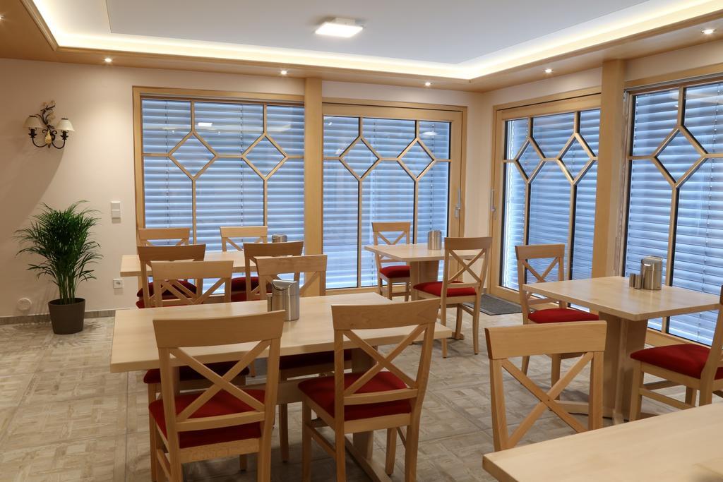 Leidringer Gaestehaus Gmbh Rosenfeld Экстерьер фото