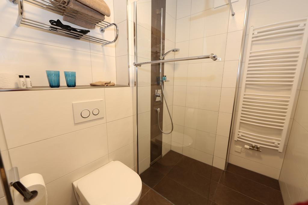 Leidringer Gaestehaus Gmbh Rosenfeld Экстерьер фото
