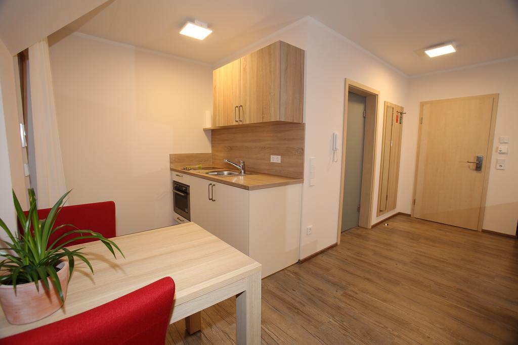 Leidringer Gaestehaus Gmbh Rosenfeld Экстерьер фото