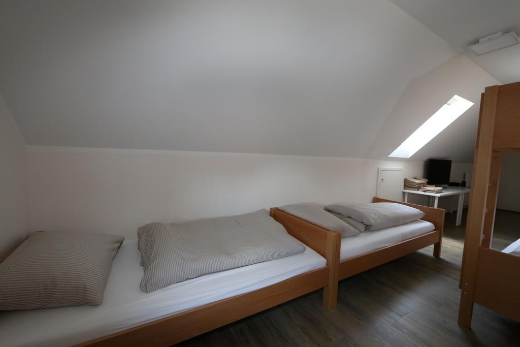 Leidringer Gaestehaus Gmbh Rosenfeld Экстерьер фото