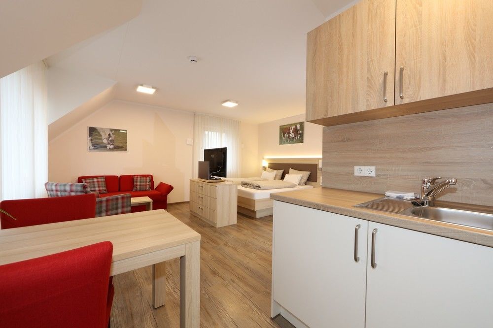 Leidringer Gaestehaus Gmbh Rosenfeld Экстерьер фото