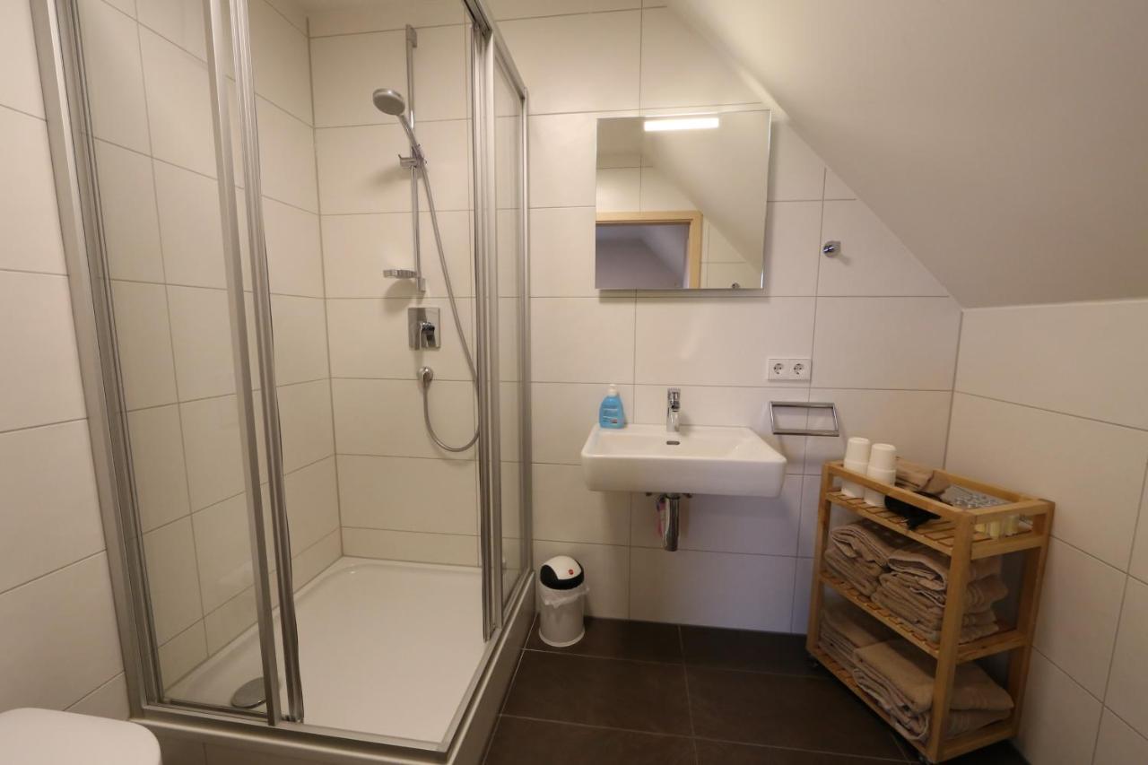 Leidringer Gaestehaus Gmbh Rosenfeld Экстерьер фото