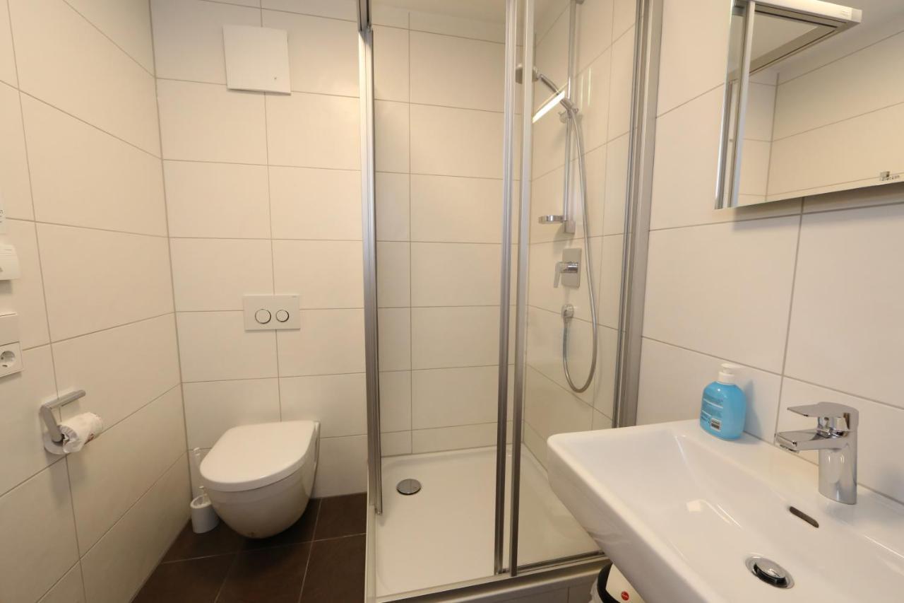Leidringer Gaestehaus Gmbh Rosenfeld Экстерьер фото
